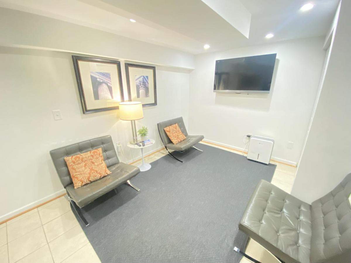 Comfy Basement Home 2 Bdrm1Den 3Queen Beds Ουάσινγκτον Εξωτερικό φωτογραφία